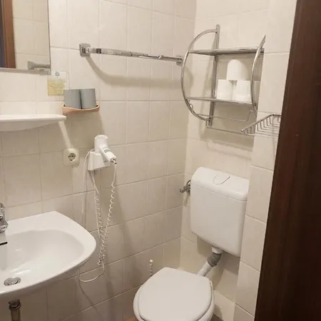 Gutsweinschaenke&pension Muellers Bed & Breakfast *